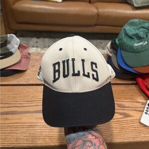 47’ Bulls Black and White Cap